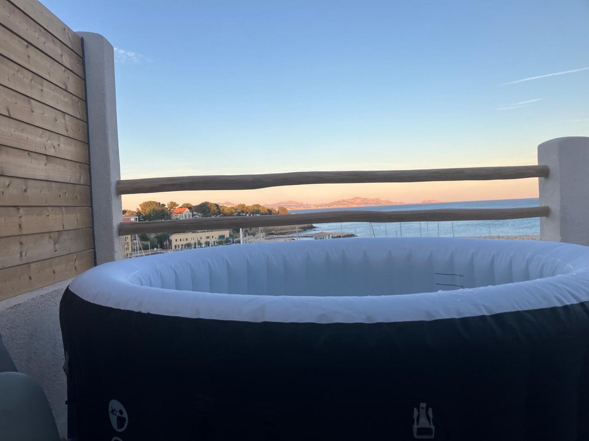 T2 Vue Sur Le Port Jacuzzi Terrasse Et Parking Apartment Carry-le-Rouet Luaran gambar